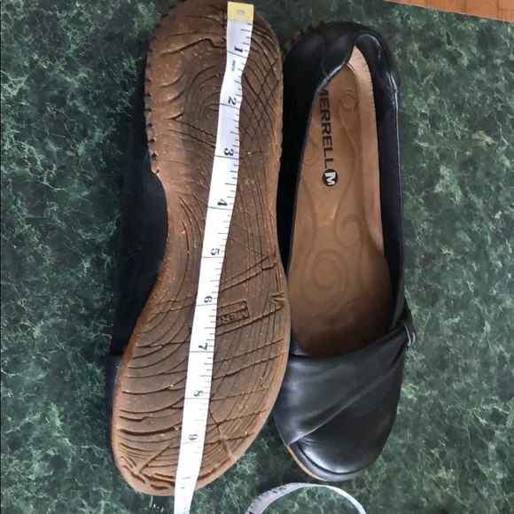 Merrell size 8.5 Flats - Picture 5 of 5